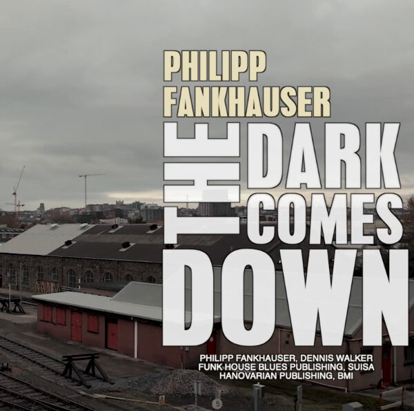 Video Cover Dark Comes Down